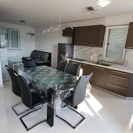 Apartmani Lanterna Крк Экстерьер фото