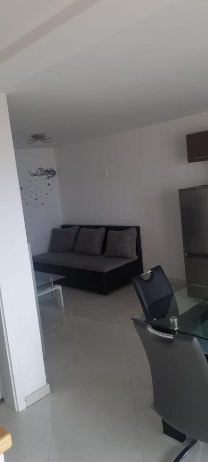 Apartmani Lanterna Крк Экстерьер фото